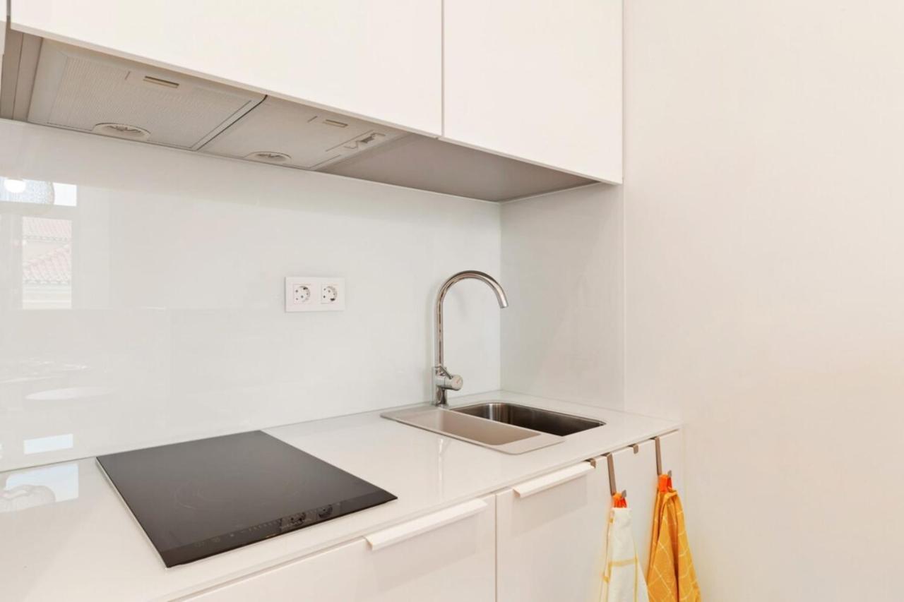 Modern Portuguese 1 Bedroom Apartment In Belem Лиссабон Экстерьер фото